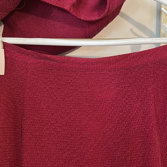 CITY WEAR | Vintage Elegant Burgendy Rayon Women's Skirt Set - Picture 14 of 16